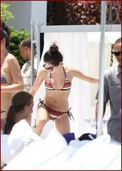 Selena Gomez Nude Pictures