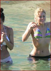 Shakira Nude Pictures