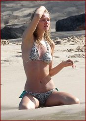 Toni Garrn Nude Pictures