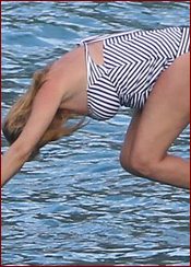 Uma Thurman Nude Pictures