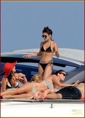 Vanessa Hudgens Fully Naked Pictures 13