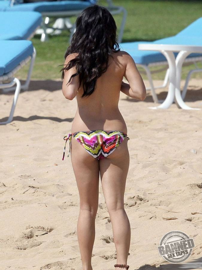 Vanessa hudgens nude beach