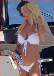 Victoria Silvstedt Nude Pictures