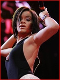 rihanna_11.jpg - 153 KB