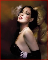 dita-von-teese_06.jpg - 131 KB