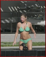 fergie_02.jpg - 247 KB