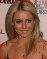 kelly-ripa_12.jpg - 157 KB