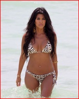kourtney-kardashian_08.jpg - 142 KB