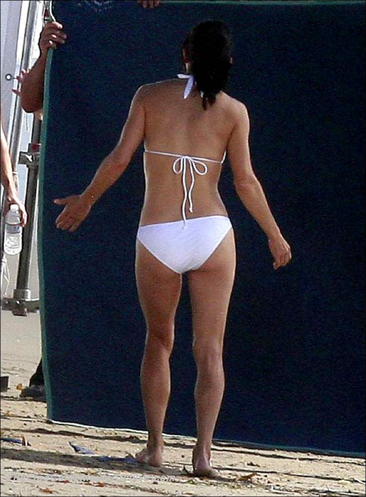 Courteney Cox fully naked at TheFreeCelebMovieArchive.com! 