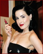 Dita Von Teese Nude Pictures