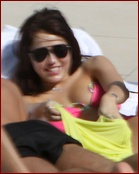 Miley Cyrus Nude Pictures