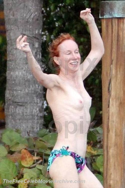 Kathy Griffin fully naked at Largest Celebrities Archive! 