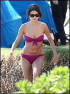 Selena Gomez Nude Pictures